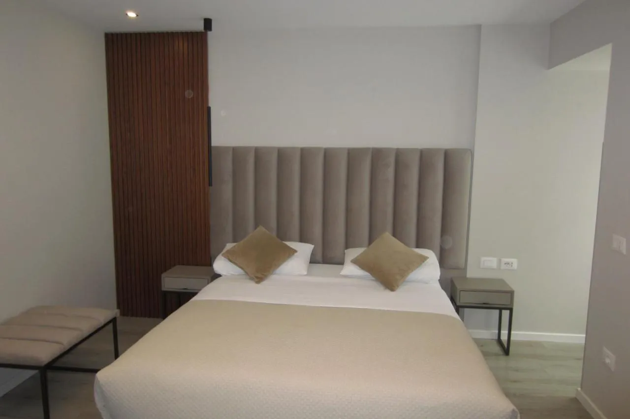 Freddy'S Hotel  Tirana
