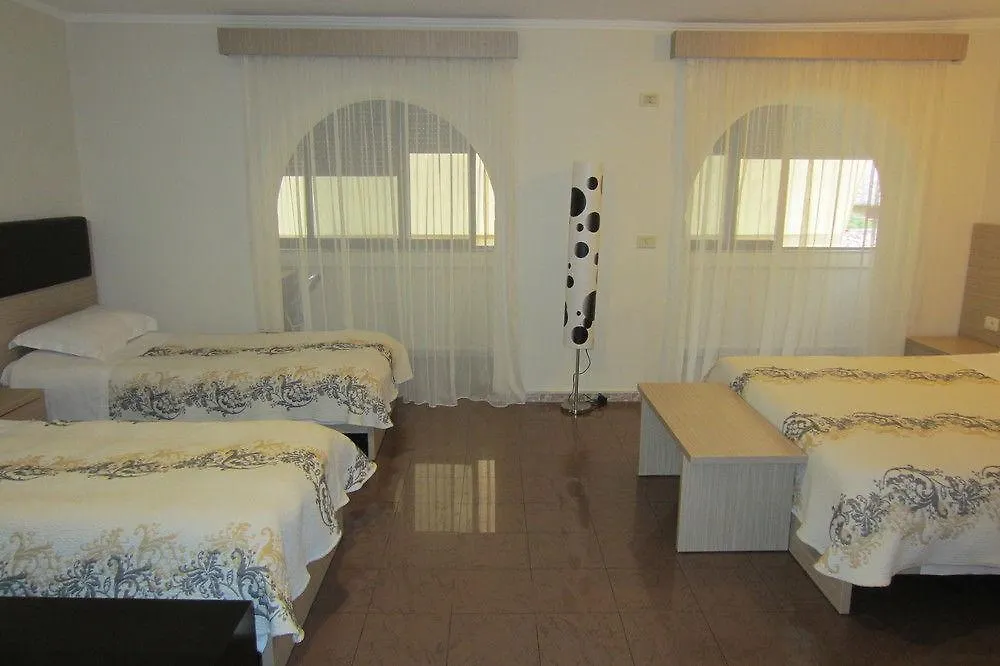 Freddy'S Hotel Tirana