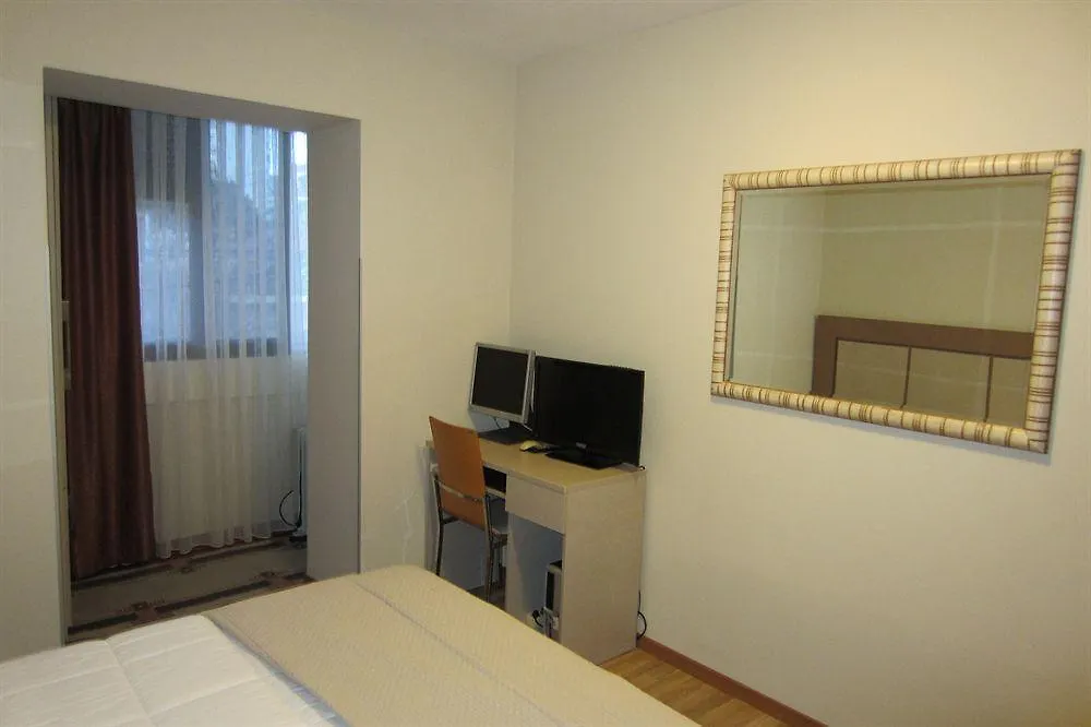 Freddy'S Hotel 3*, Tirana Albania