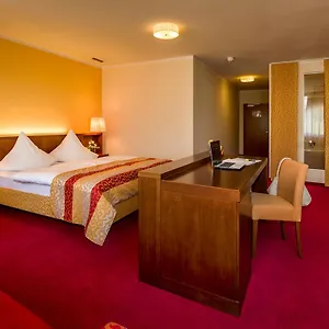 hotel-restaurant-distlerhof.com-bavaria.com/