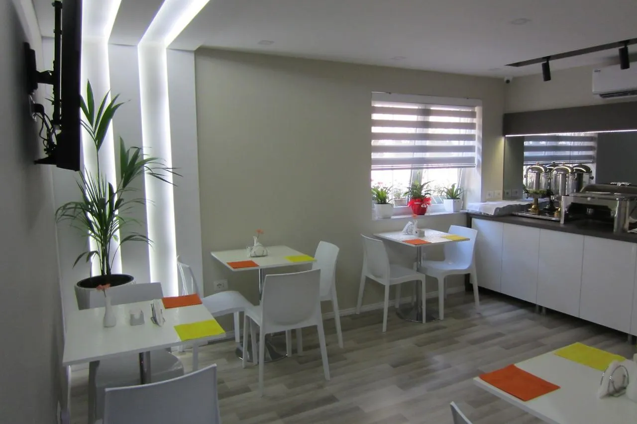 Freddy'S Hotel  Tirana